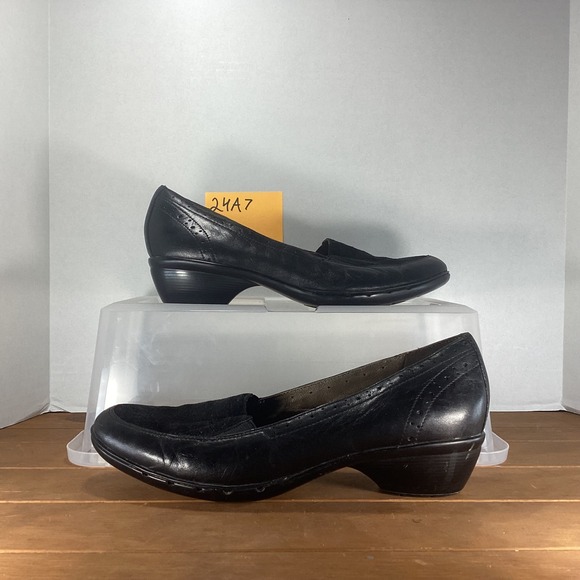 Structured Clarks‎ Leather Upper Balance Man Made Black Loafer Heel Pumps Size 8 - Picture 2 of 7